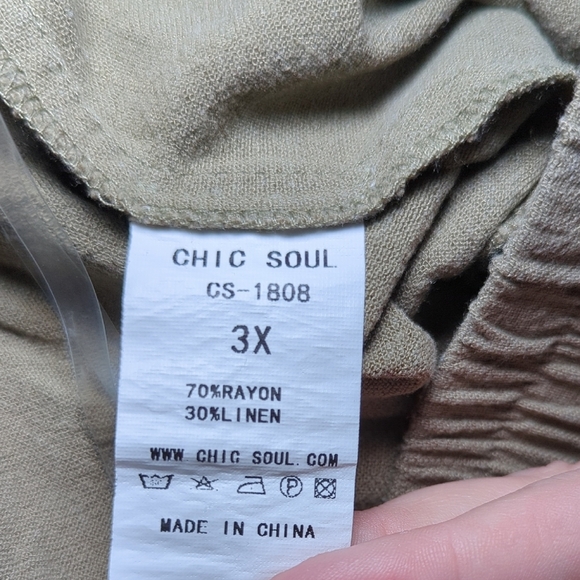 ChicSoul Olive Green Ruffle-Leg Pants Size 3X - Picture 6 of 6